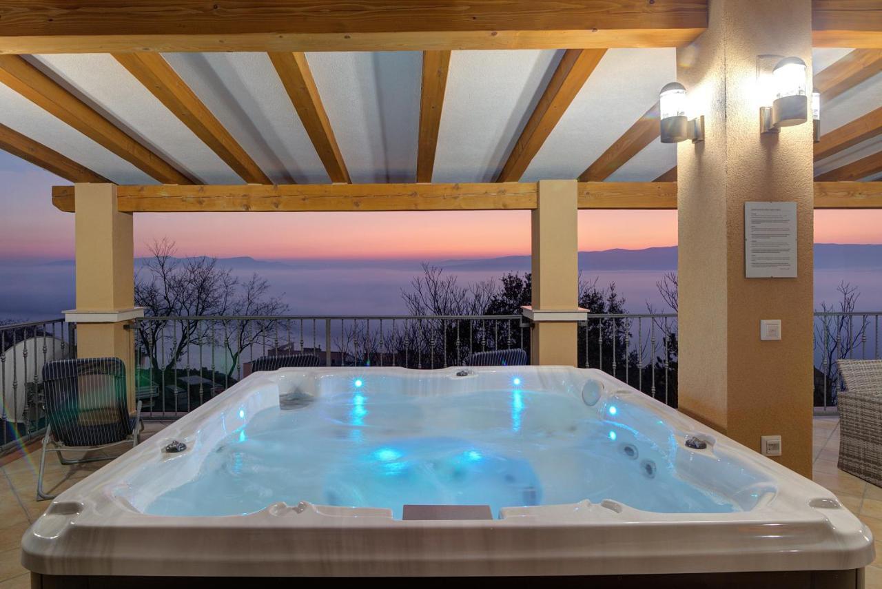 Apartments Lucia Senj 1 מראה חיצוני תמונה