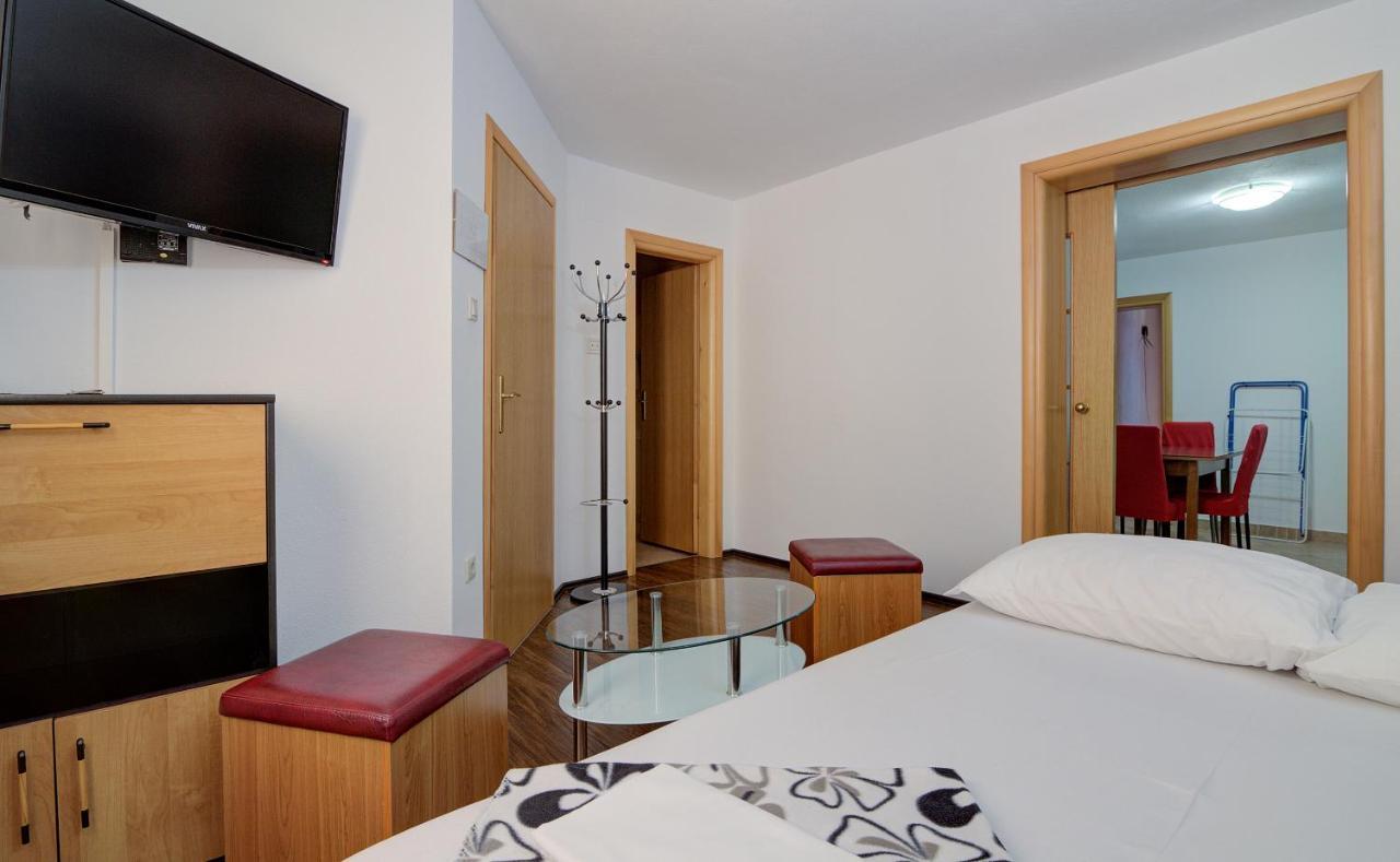 Apartments Lucia Senj 1 מראה חיצוני תמונה