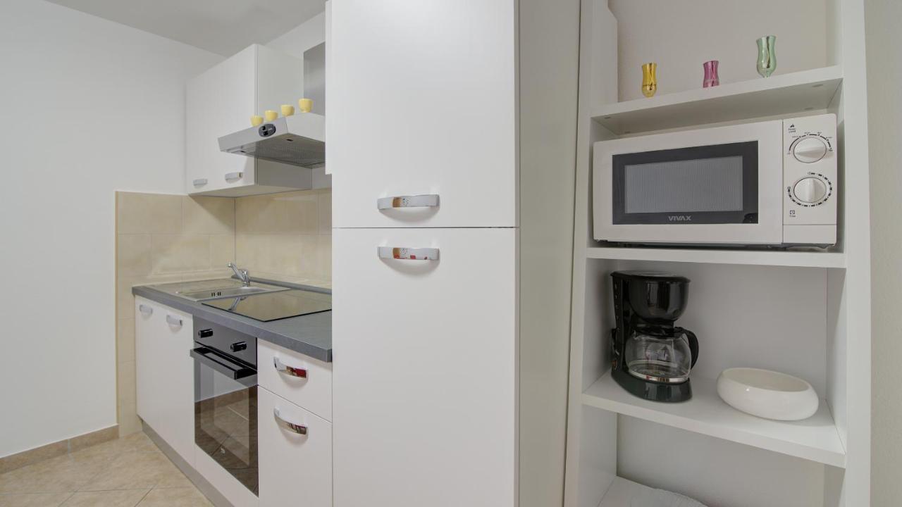 Apartments Lucia Senj 1 מראה חיצוני תמונה
